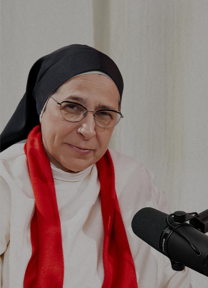 SOR LUCÍA CARAM